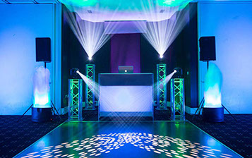 Moving heads on dancflooe wedding